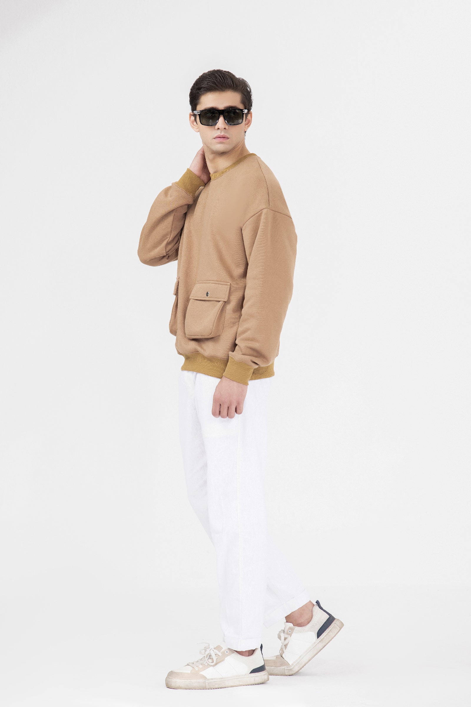 Camel sweat with Pockets